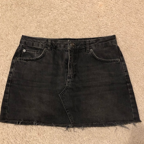 urban outfitters black denim skirt